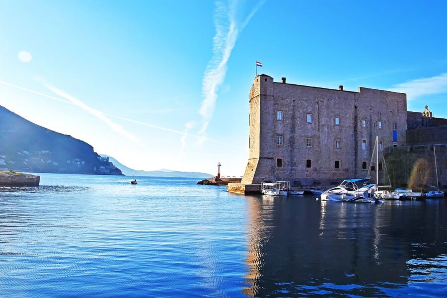Dubrovnik: City Walls Early Morning or Sunset Walking Tour - The history you’ll actually hear: UNESCO, defense, and the 1990s rebuilding