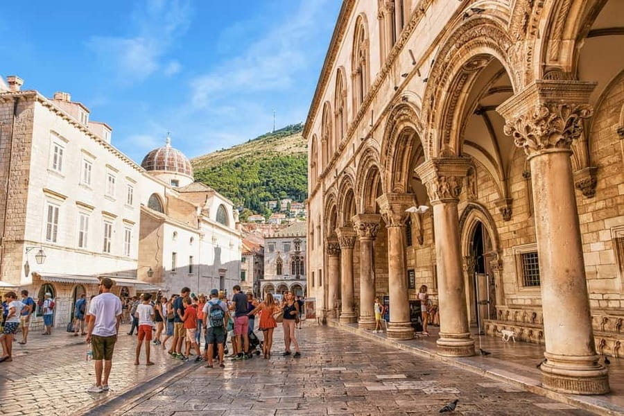 Dubrovnik: City Walls, Old Town Walking Tour & Adriatic View - Why Dubrovnik Walls and Old Town in 150 Minutes Works