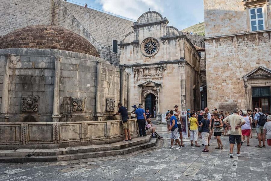 Dubrovnik: City Walls, Old Town Walking Tour & Adriatic View - City Walls Ticket Math: DU Pass vs the 40€ Entry
