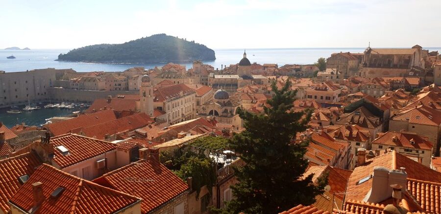 Dubrovnik: Early Bird Walking Tour - Brsalje Square and the legendary bits you’ll remember