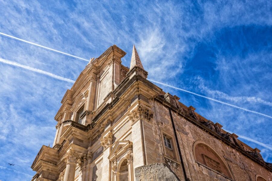 Dubrovnik: Early Bird Walking Tour - Sponza Palace: where trade and culture meet the guide’s storytelling