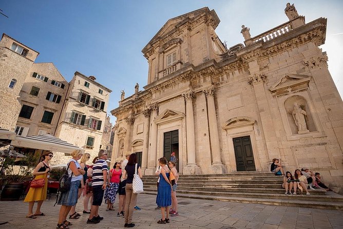 Dubrovnik Food and Drink Walking Tour with a Local Guide - Orlando Column and the market square: rules, justice, and commerce