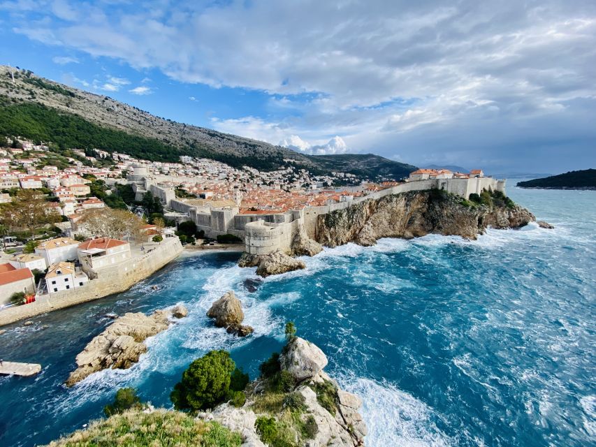 Dubrovnik: Old Town & City Walls Private Walking Tour - Old Town on Stradun: Following the Main Street Rhythm