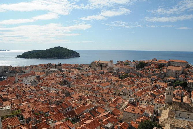Dubrovnik Old Town History Walking Tour - Cathedral Legends and the Port World: Richard the Lionheart, Quarantine, and Fortresses