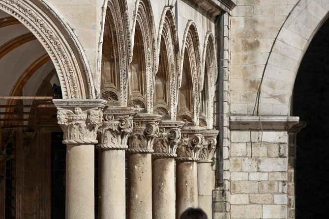 Dubrovnik: Old Town History Walking Tour - Onofrio’s Fountain and Pile Gate: where the city’s story begins