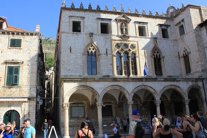 Dubrovnik: Old Town Walking Tour - Price and value: $23 for 90 minutes of context you can use