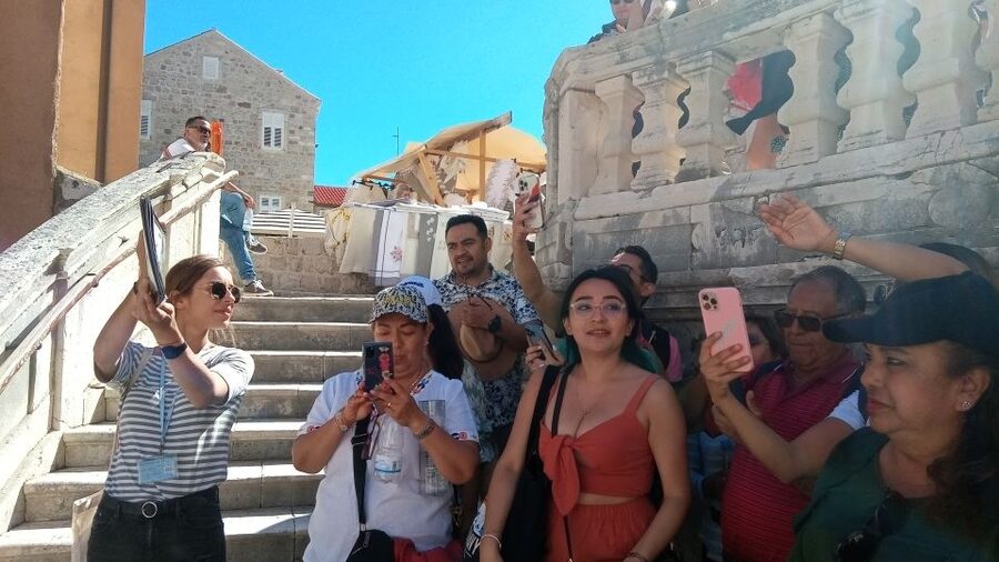 Dubrovnik: Panoramic Ride and Old Town Guided Walking Tour - A fast, smart plan: why this Dubrovnik combo tour works
