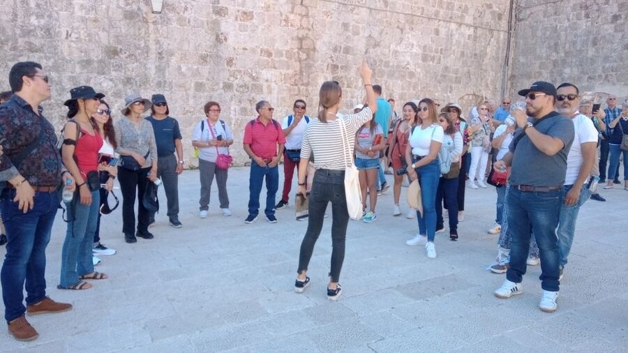 Dubrovnik: Panoramic Ride and Old Town Guided Walking Tour - The UNESCO Old Town walk from Pile Gate: what you’ll see and why it matters