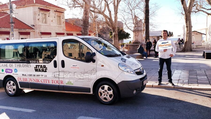 Dubrovnik: Panoramic Ride and Old Town Guided Walking Tour - How the tour handles comfort, photos, and guide energy