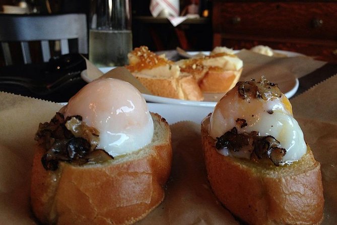 Eat Like a Local: Venice 3-Hour Small-Group Food Tasting Tour - The pastry stop that explains Venice’s sweet past