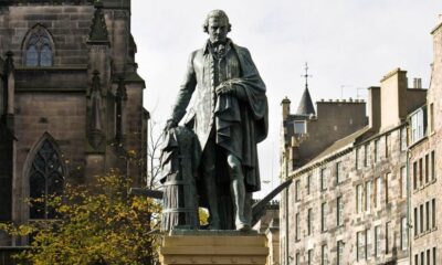 Edinburgh: 3-Hour Historical Walking Tour in Italian - St Giles Cathedral and the Heart of Midlothian Mosaic