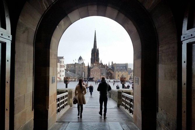 Edinburgh Castle Guided Walking Tour in English - Key highlights that matter on the ground