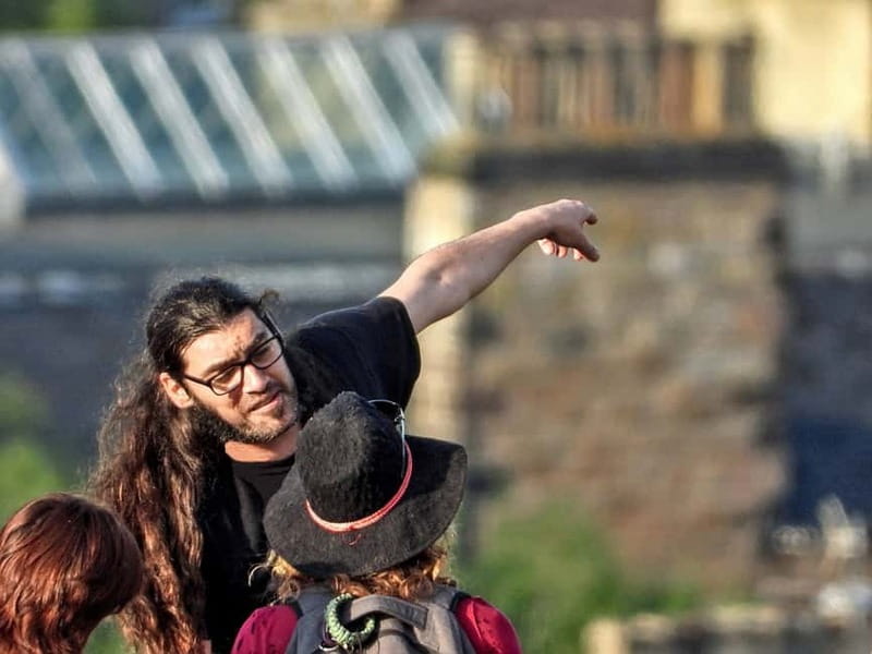 Edinburgh: Dark History Royal Mile Walking Tour - The true-crime content: what’s included and how to handle it