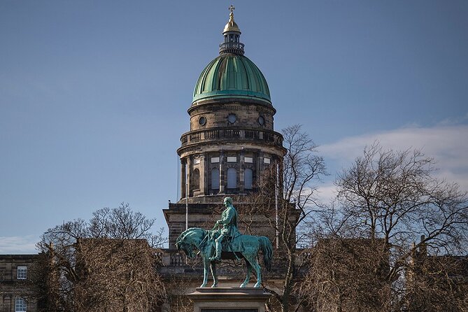 Edinburgh Full Day Walking Tour with Castle Included -Small Group - Princes Street Gardens to the Scottish National Gallery