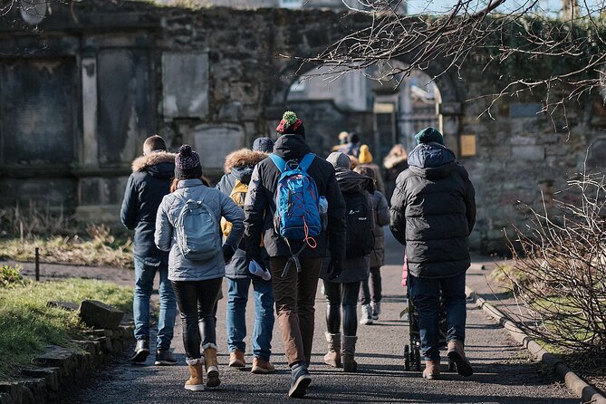 Edinburgh Full Day Walking Tour with Castle Included -Small Group - Greyfriars Bobby and Greyfriars Kirkyard: the stories behind the stone