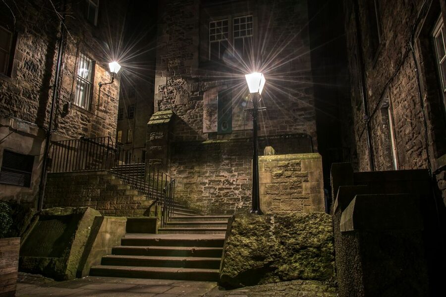 Edinburgh: Guided Ghost Walking Tour - Key highlights at a glance