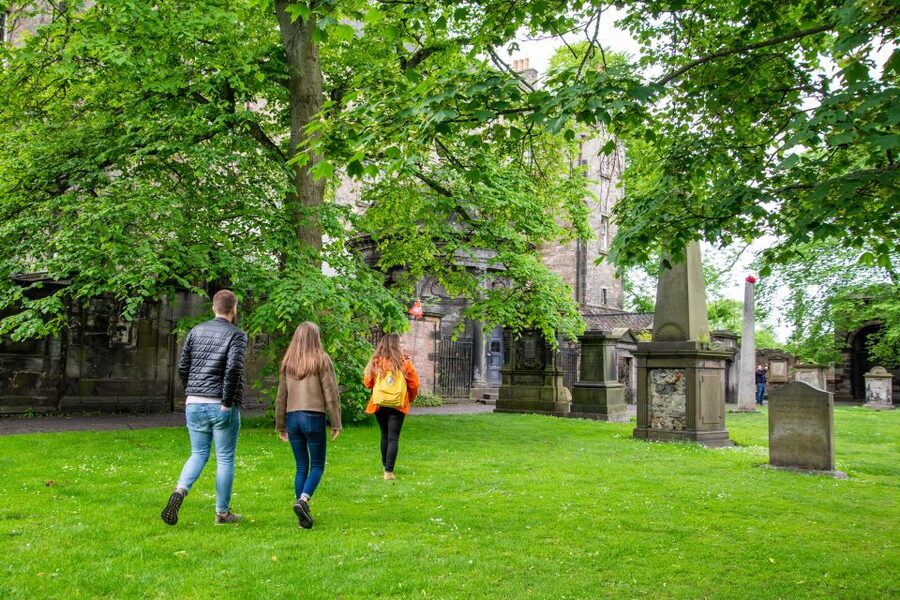 Edinburgh: Harry Potter Magical Guided Walking Tour - Potterrow, Victoria Street, Grassmarket: Streets That Feed the Imagination