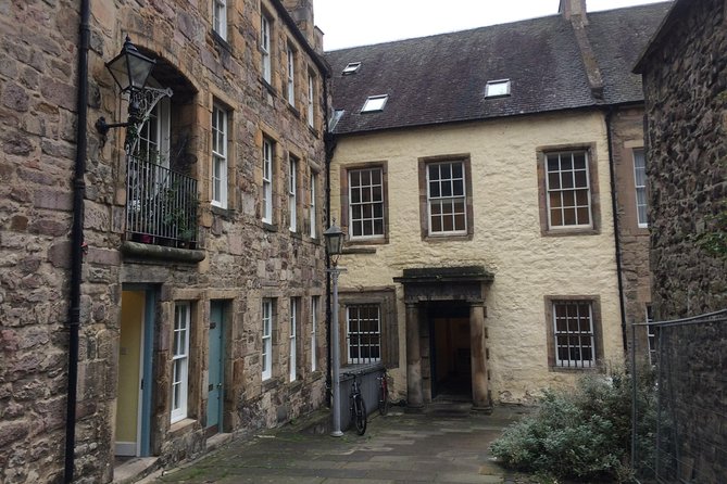 Edinburgh: History Lovers Old Town Walking Tour - St Giles’ Cathedral: A Quick Architecture and History Walk-Around