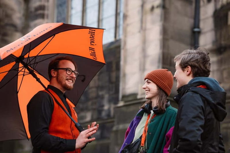 Edinburgh: Immersive Old Town Historical Walking Tour - Key things to know before you go