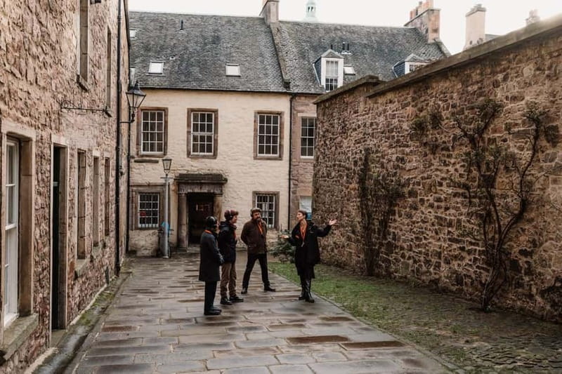 Edinburgh: Immersive Old Town Historical Walking Tour - Why this Old Town walk makes sense