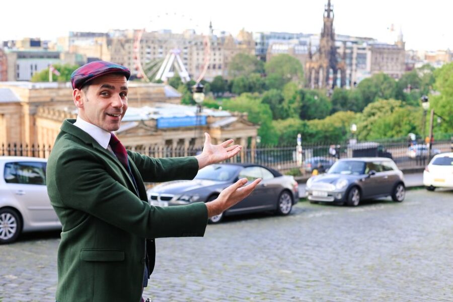 Edinburgh: Mountebank Comedy Walk - What you’ll hear: unicorns, murderous pub names, and deep-fired Mars bars