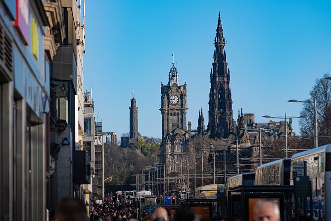 Edinburgh Old Town: Historical Guided Walking Tour - Finishing at Greyfriars Kirkyard: the last stop that changes the mood