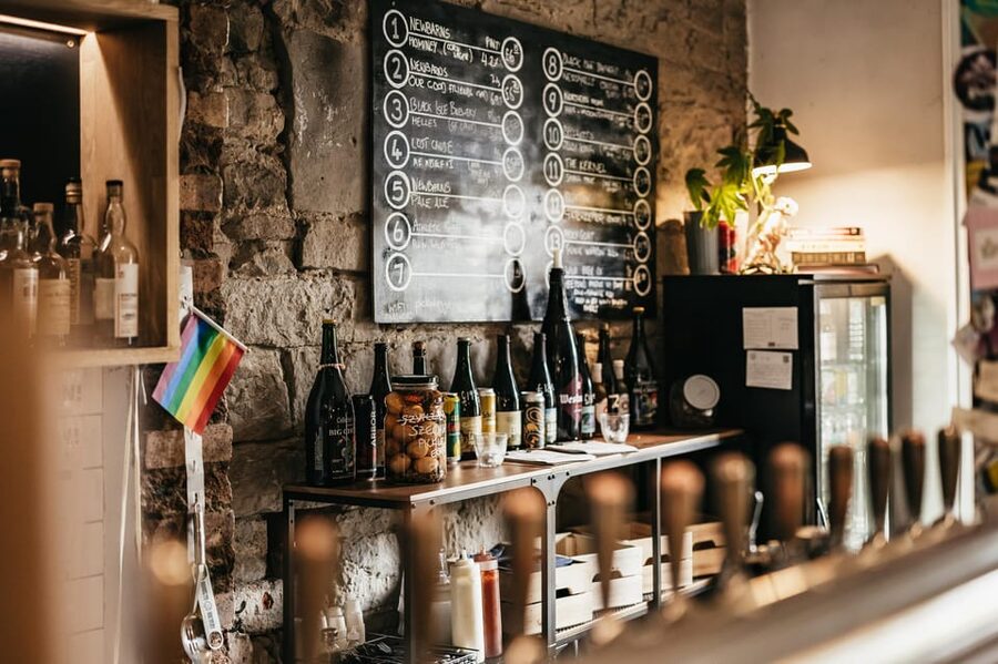 Edinburgh: Pubs and History Guided Walking Tour with Beer - Value check: is $62 per person a smart use of time?