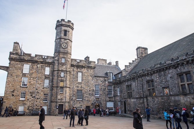 Edinburgh Skip-the-Ticket-Line Castle Walking Tour - What you actually see: War Museum, Crown Square, and the Crown Jewels