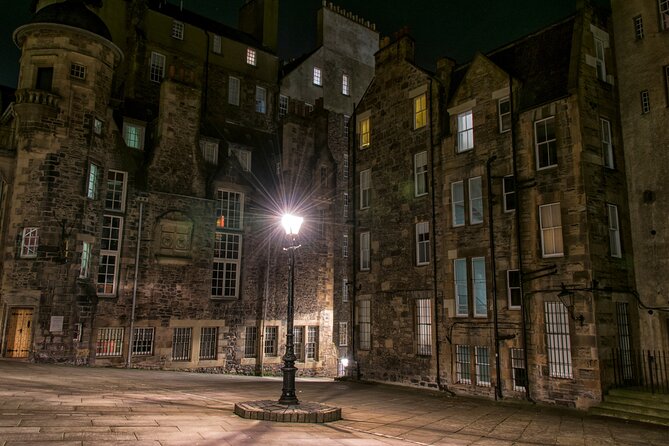 Edinburgh: Witches & Haunted History Walking Tour - Witches Well and Upper Bow: often missed stops with a birds-eye angle