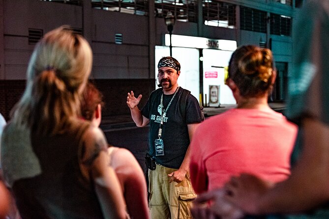 Embers of the Windy City: Chilling Chicago Ghost Tours - A brisk, small-group ghost walk through Lincoln Park
