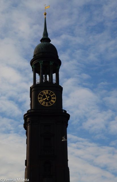 English Hamburg City Center Pay-What-You-Want Walking Tour - The 2-Hour Walking Route That Actually Helps You Navigate Hamburg