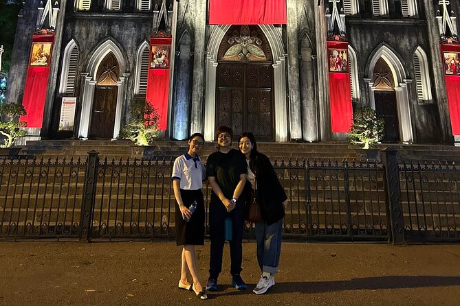(Evening) HANOI CUSTOMIZED Walking Tour - Optional: Phung Hung Mural Street for photos and stories