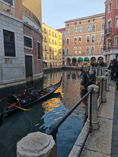 Evening Walking Tour with optional motorboat Ride - St. Mark’s Square in the evening: what you’re actually trying to see