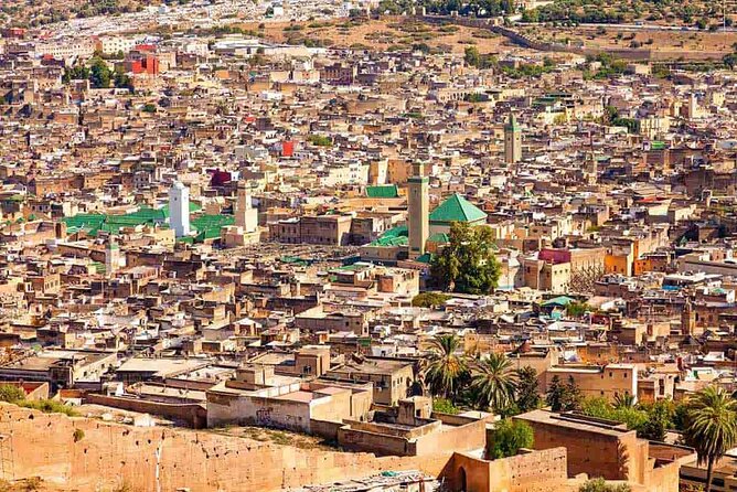 Exclusive Fez Medina Walking Tour with Private Guide - Place R’cif to your ride: where the medina breathes into the modern city