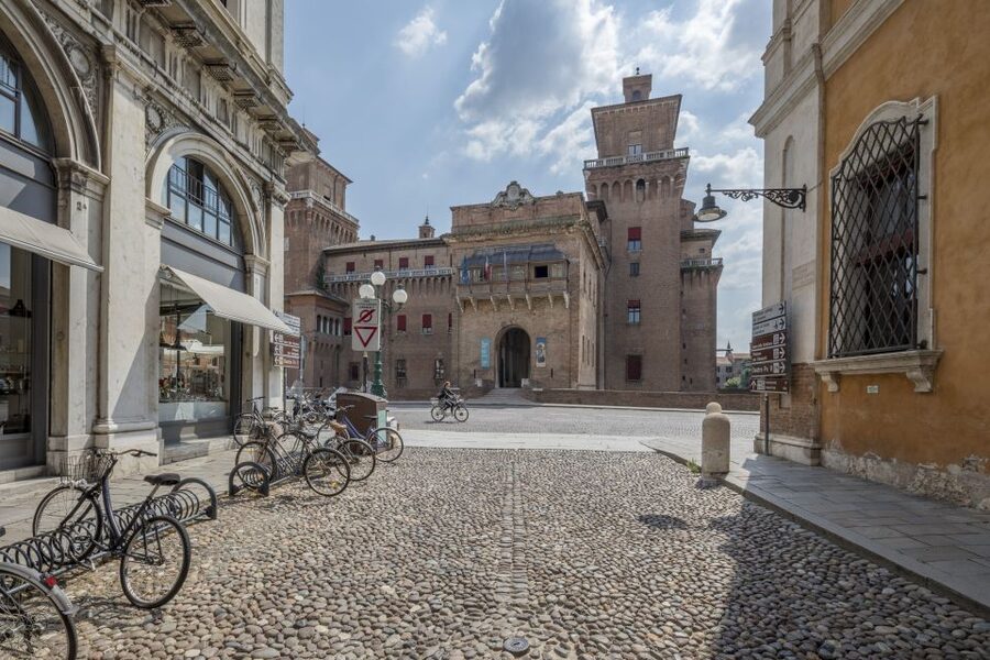 Ferrara: City Highlights Walking Tour with Local Guide - Ferrara’s Renaissance “read” starts before you even walk in