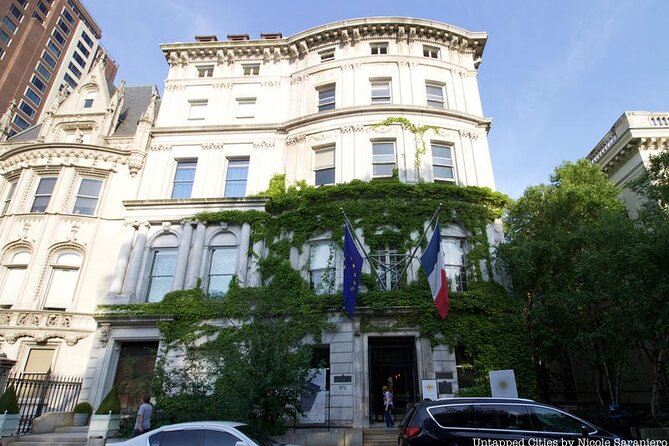 Fifth Avenue Gilded Age Mansions Walking Tour - Central Park edge: why the park matters to the mansion story