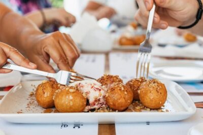 Fira: Guided Foodie Walking Tour with Tastings - Starting at Agios Gerasimos Square in Firostefani (and getting your bearings)