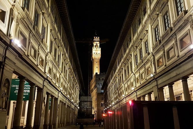 Florence Evening Walking Tour: Stories of Power, Love & Betrayal - Walking Comfort: Shoes, Stopping Points, and Photo Expectations