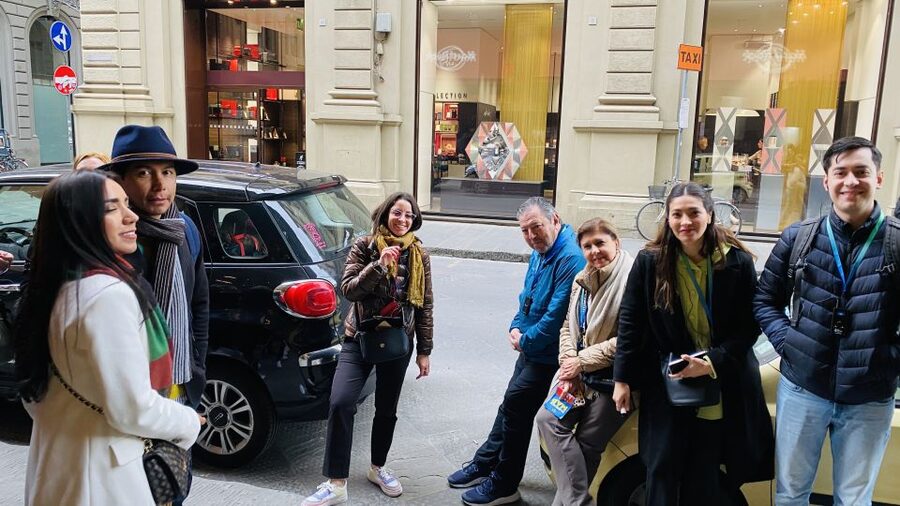 Florence: Guided Walking Tour - Route flow: what the walk feels like between stops