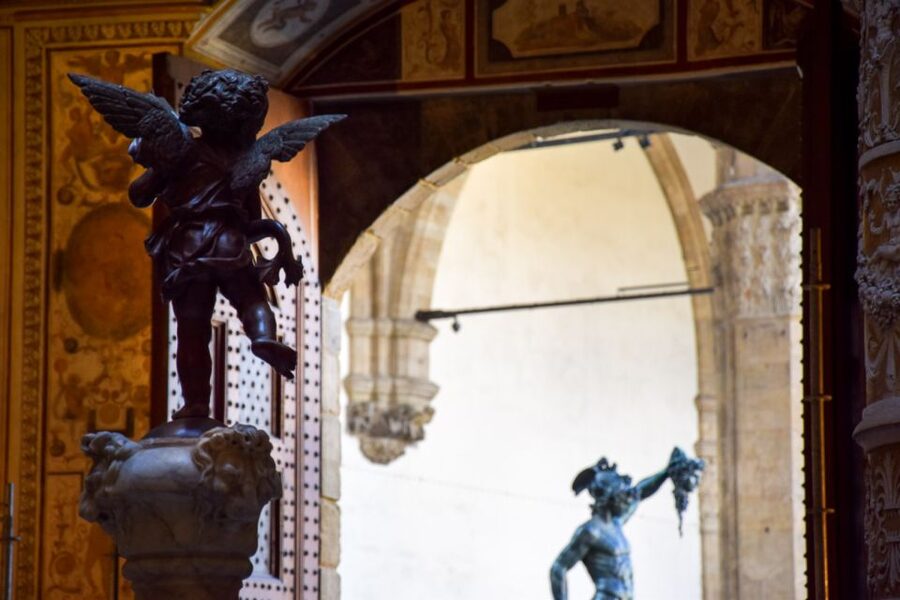 Florence: Mysteries of the Medici Guided Walking Tour - The Strozzi and Pazzi Rivalry: Why Politics Made Art