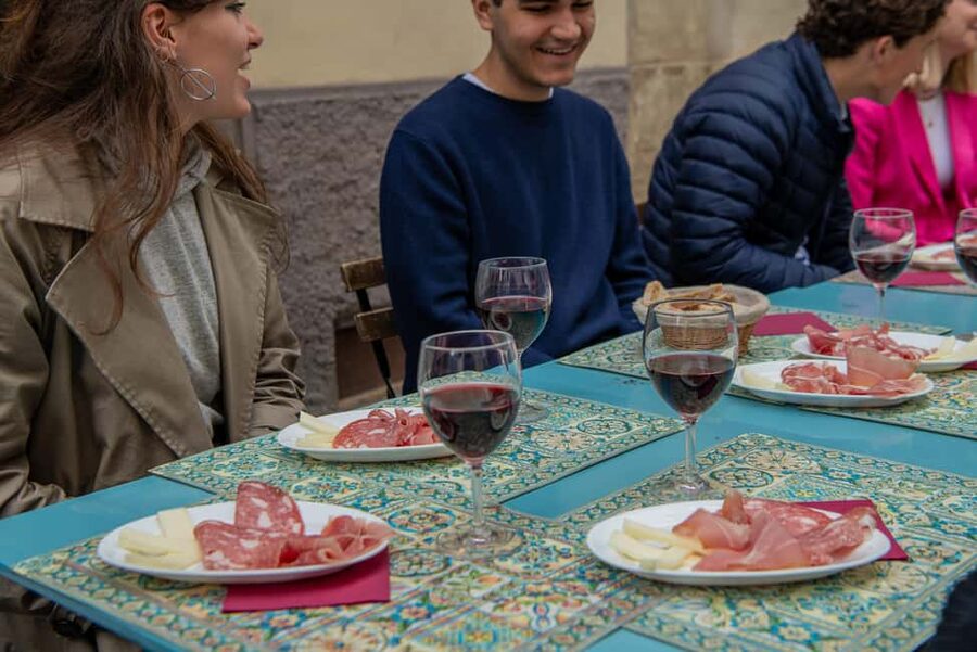Florence: Private Food Walking Tour with Tuscan Classics - Why Tuscan Classics Hit Different With a Local Food Guide