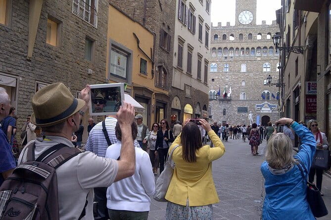 Florence Private Walking tour with Skip-the-line to Accademia - What the small-group format changes (for real)