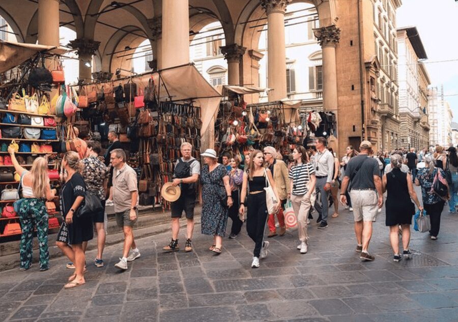 Florence: Small Group Guided Walking Tour - Price and value: is $18 per person a good deal?