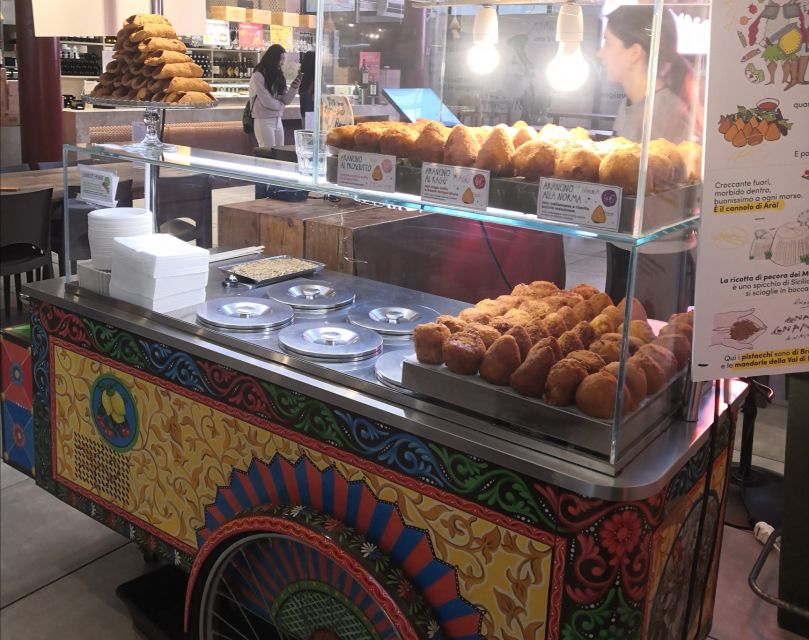 Florence: Street Food Walking Tour with Wine - Florence Icons on Foot: Cathedral, Battistero, Dome, and Ponte Vecchio