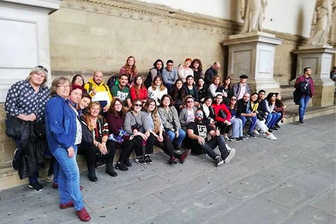 Florence Walking Tour - Meeting in Piazza dellUnità Italiana and Finishing Near the Sights