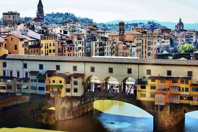 Florence Walking Tour with Accademia, Uffizi & Lunch - Ponte Vecchio finish: slow down on the bridge