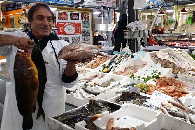 Food Tasty and History Tour in Civitavecchia - Stop-by-stop: from cruise-shuttle breakfast to the final downtown tasting