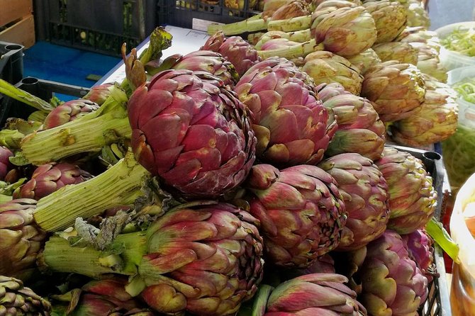 Food Tasty and History Tour in Civitavecchia - The guides: why the storytelling feels personal