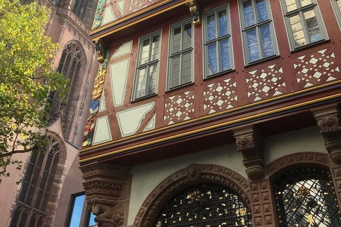 Frankfurt Highlights English Walking Tour - Wall Paintings at Karmeliterkloster, Then a Market Break at Kleinmarkthalle