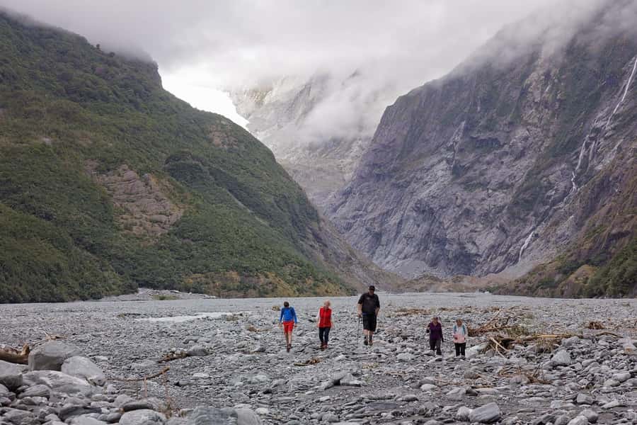 Franz Josef: Franz Josef Glacier Lookout Guided Walk - How Off-Track Access Works (So You Know What Might Happen)